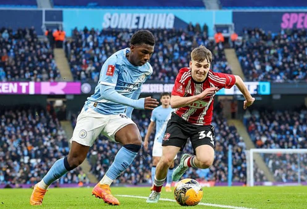 bob半岛体育官网-邮报:上周足总杯前,曼联将卡灵顿开放给埃克塞特城使用